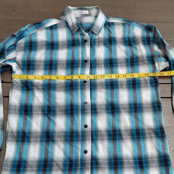 Moussy Plaid Raw Hem Distressed Cotton Button-up Shirt - Picture 6 of 8